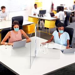 Small Interlock 4 Panel Tabletop